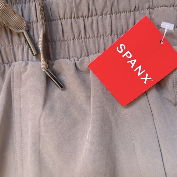Spanx NWT out of office cargo joggers smoke M - Picture 6 of 10